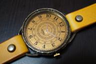 L-4 クラック ヴィヴィット アラビア 真鍮 イエロー