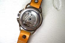 アラベスク　AT　SV/MOV　真鍮　イエロー