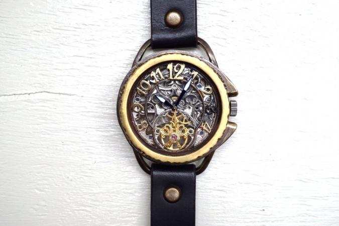 アラベスク　AT　SV/MOV　真鍮　ブラック