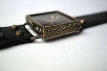 クラックワールドスクエア　Lサイズ　真鍮　ブラック