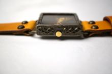 クラックワールドスクエア　Lサイズ　真鍮　イエロー