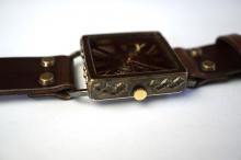 クラックワールドスクエア　Lサイズ　真鍮　ブラウン