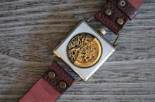 メカニックゴールドスクエア　真鍮　ワインブラウン　手作り腕時計