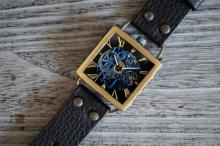 メカニックブルースクエア　真鍮　ブラック　手作り腕時計