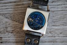 メカニックブルースクエア　真鍮　ブラック　手作り腕時計