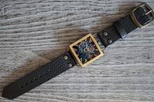 メカニックブルースクエア　真鍮　ブラック　手作り腕時計