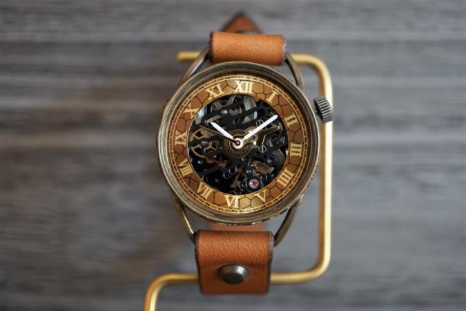 メカニックブラック　AT　Mサイズ　キャメル 真鍮 　手作り腕時計